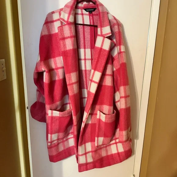 Pink Plaid Coat with White Accents - Picture 6 of 7